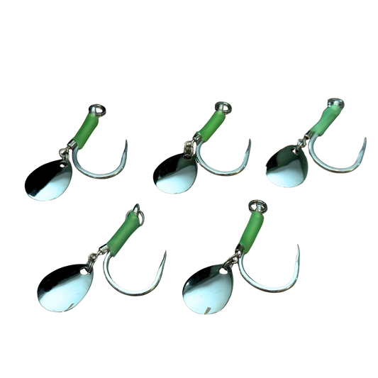 Glow-in-the-Dark Spinner Blade Single Hook for Tuna & Jig Fishing -  5 Different Sizes